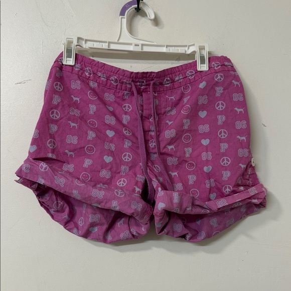 Pink Patterned Shorts 2008 - Picture 1 of 4